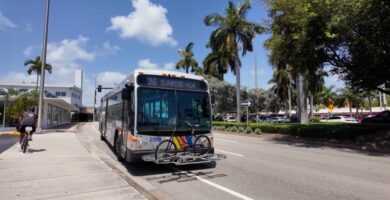 Bus 36 de Broward County Transit con destino Sunrise A1A en Fort Lauderdale