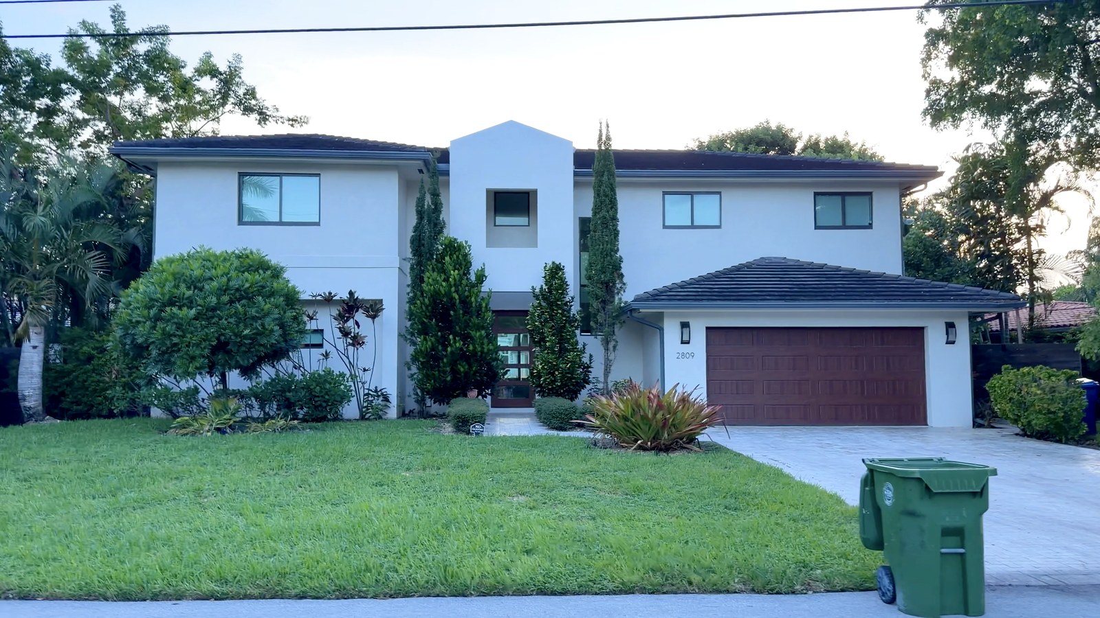 Casa contemporánea de dos plantas en Wilton Manors