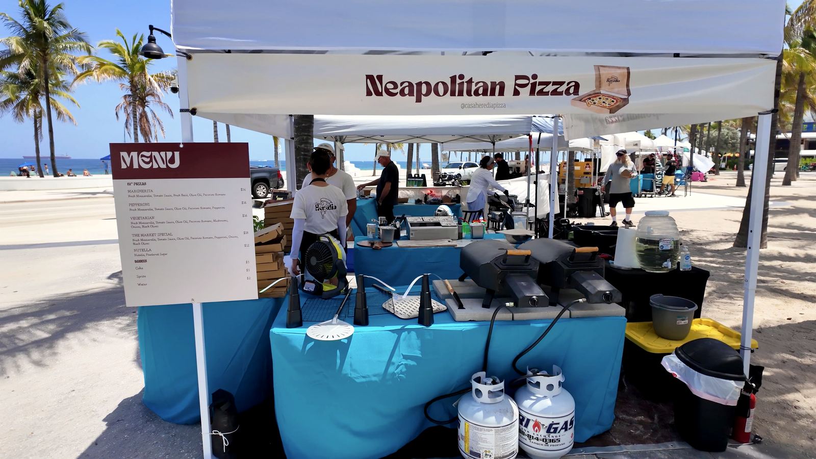 Puesto Neapolitan Pizza en Fort Lauderdale Beach
