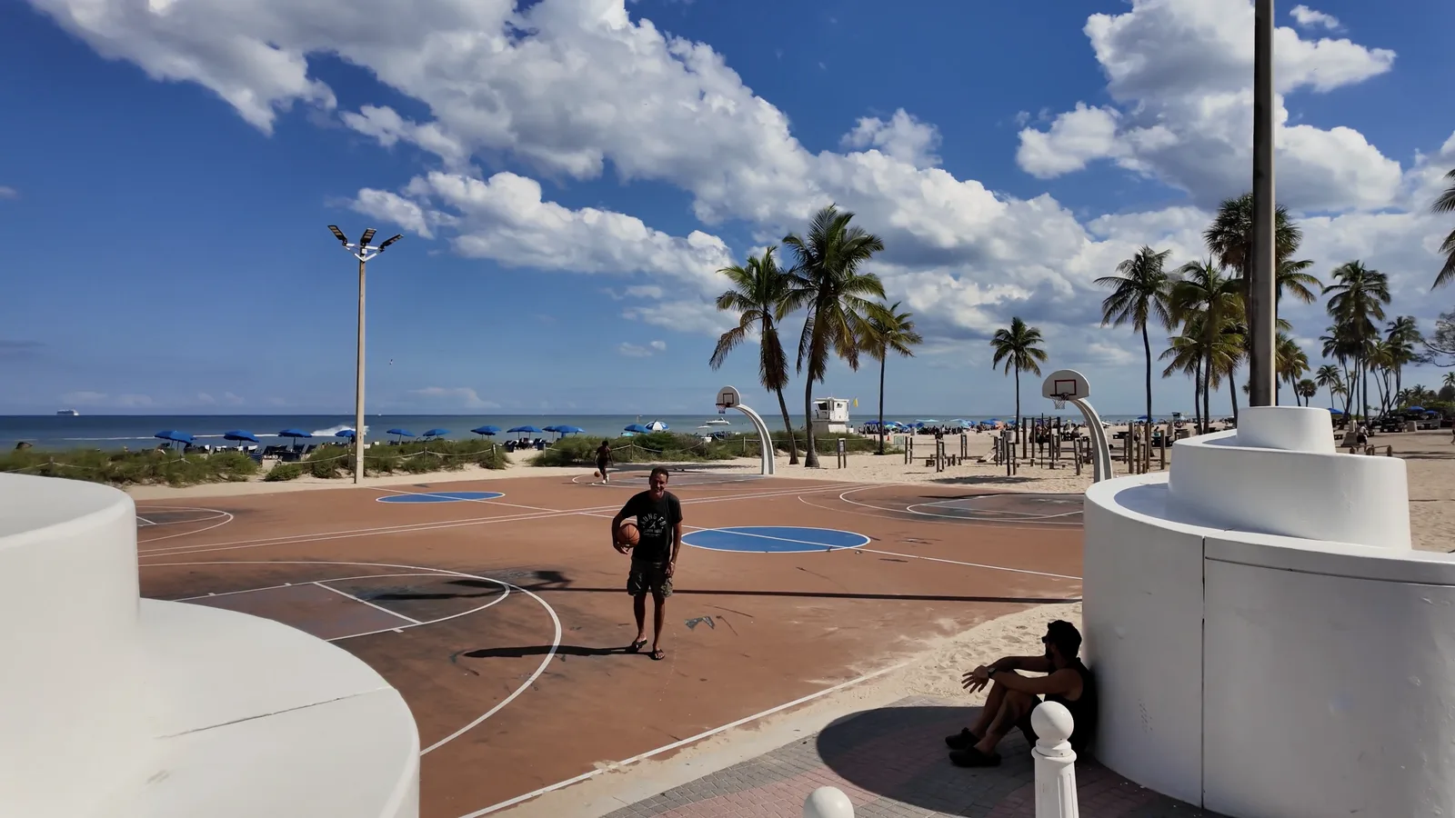 Canchas de baloncesto y zona deportiva de Beach Park — captura 2 del recorrido de Ricardo
