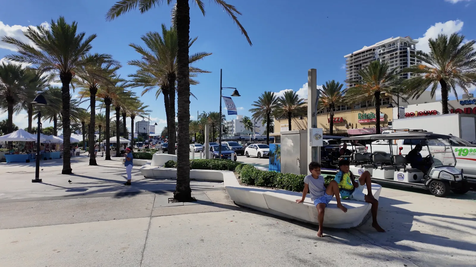 Paseo y escaparates de Surf Style — captura 1 del recorrido de Ricardo