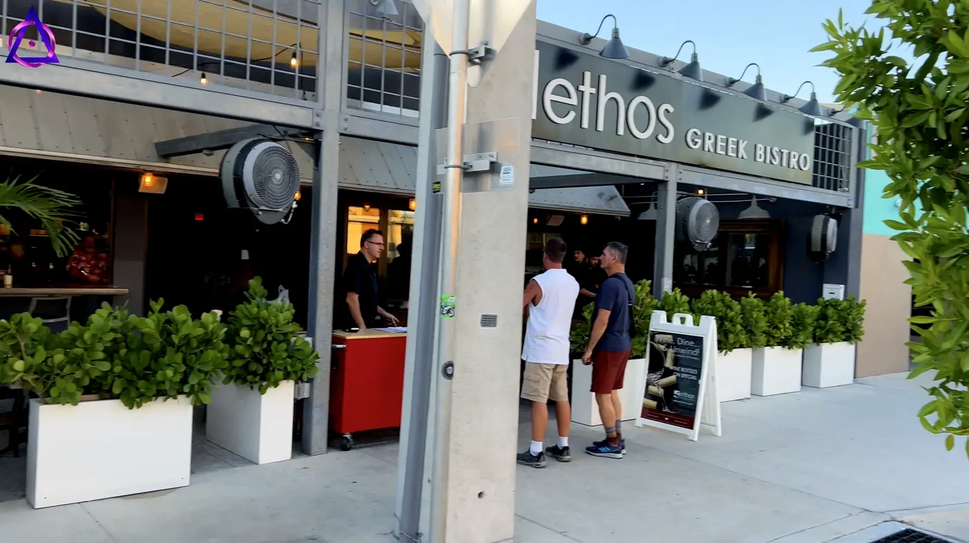Ethos Greek Bistro en Wilton Drive