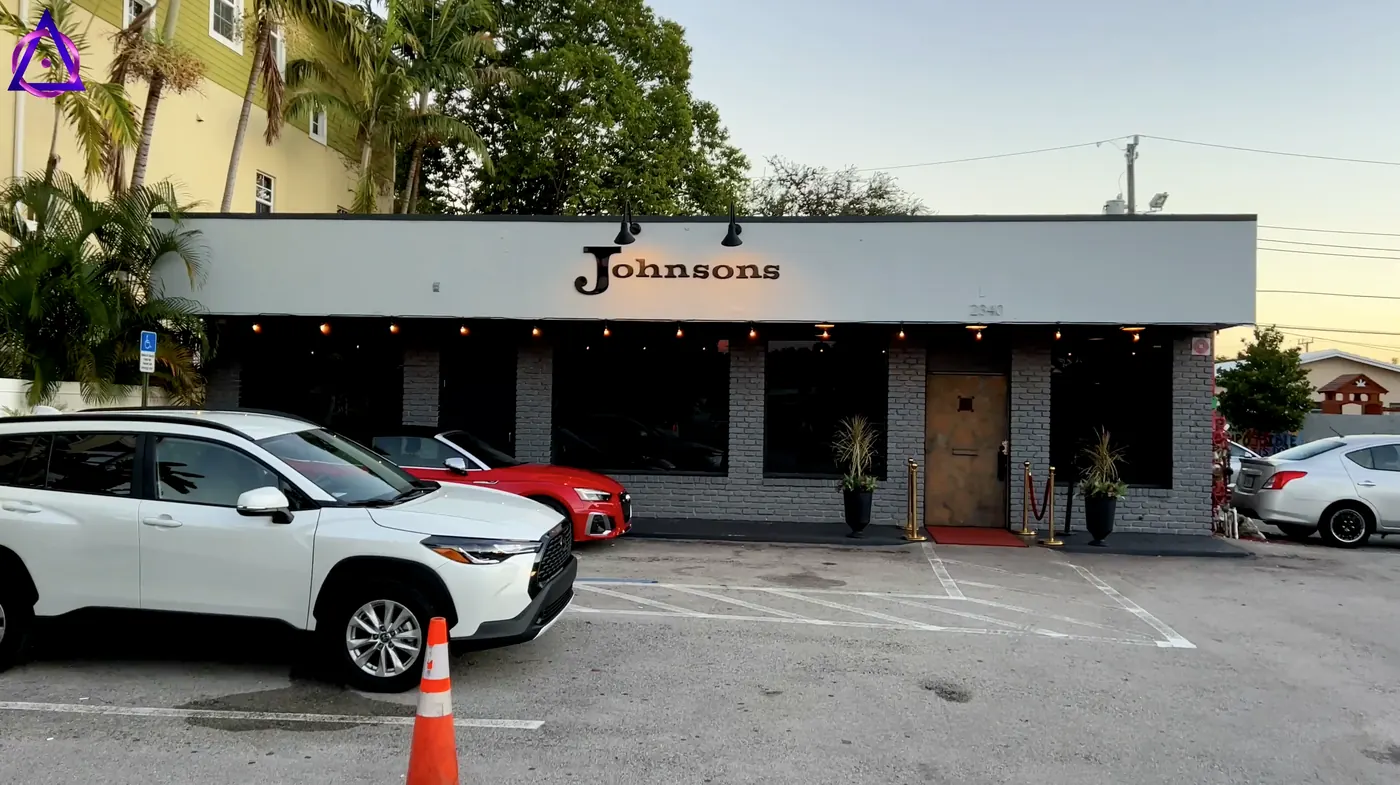 Fachada de un local de entretenimiento en Wilton Manors