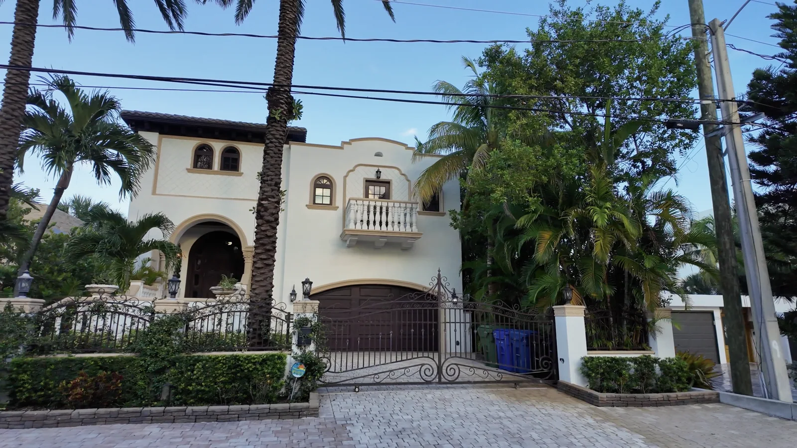 Arquitectura residencial junto a Lauderdale Beach