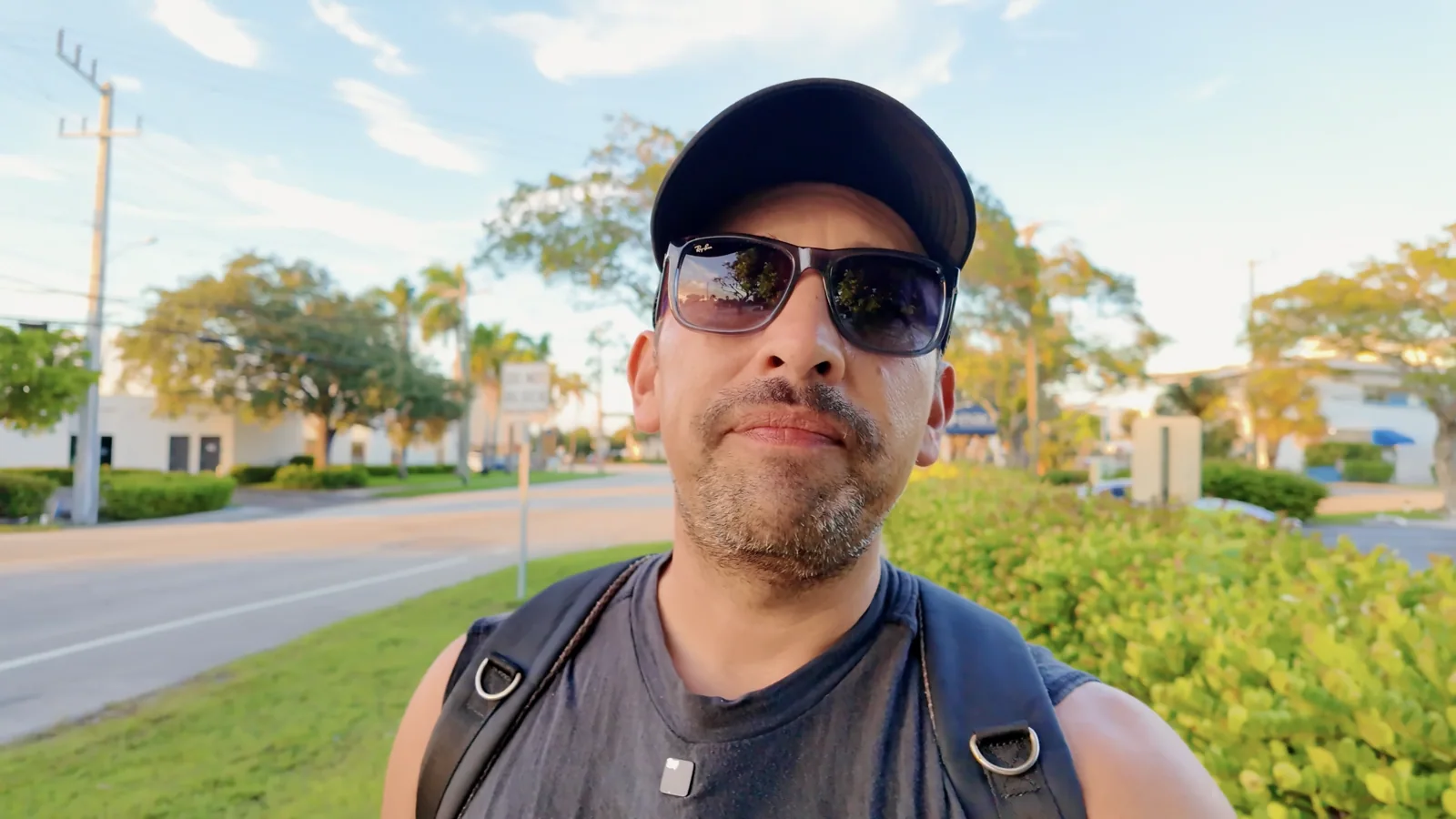 Ricardo comenta la caminata al atardecer